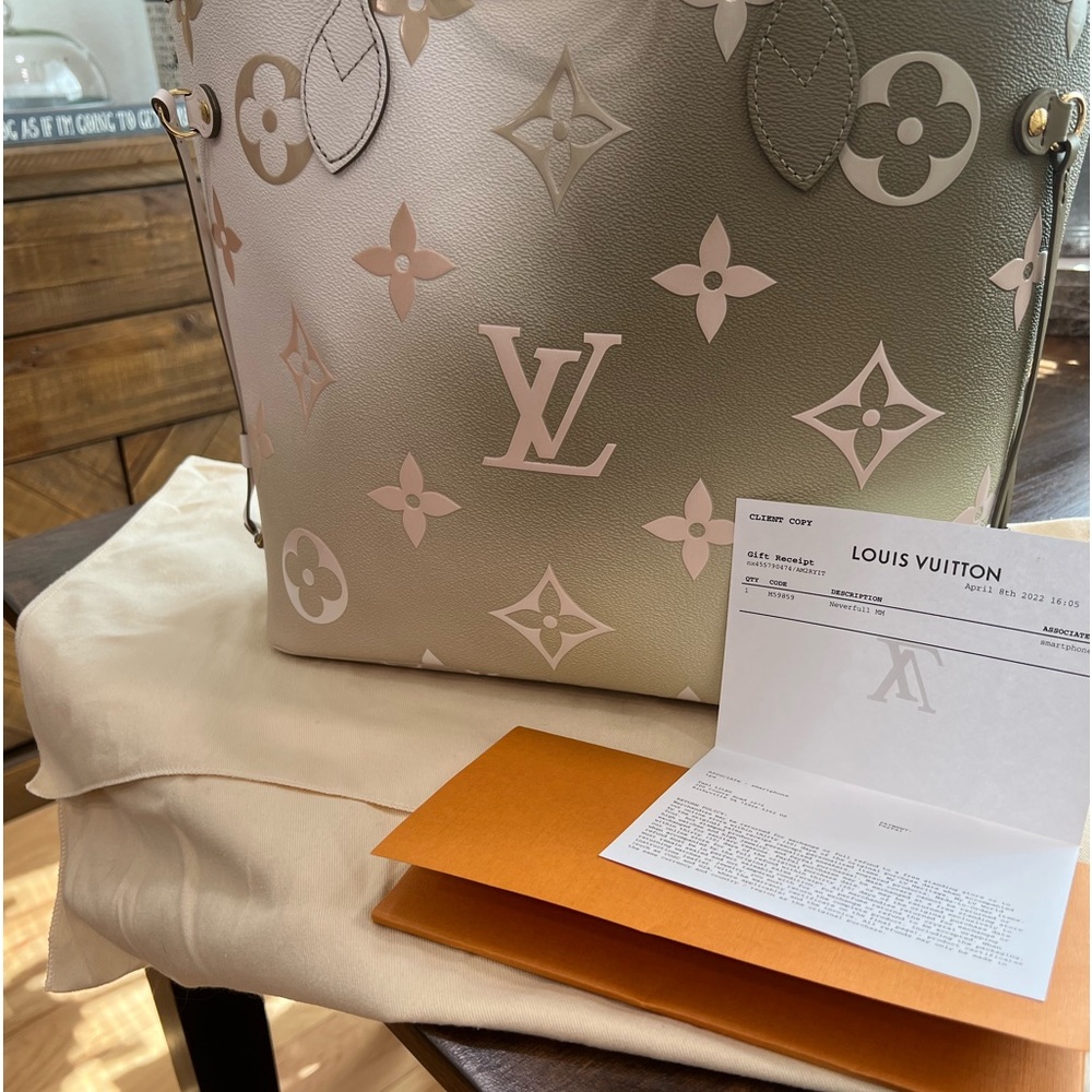 Authentic Louis Vuitton Neverfull mm in sunset kaki